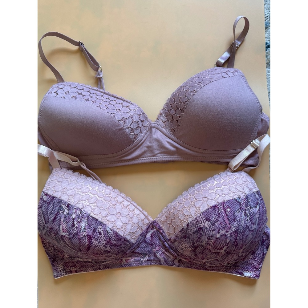 Jessica Simpson Bra Lot of 2 Size 36C Wireless Lace Trim Snakeskin Mauve Purple